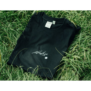 （預購）- 日花閃爍｜暗夜字花 T-shirt